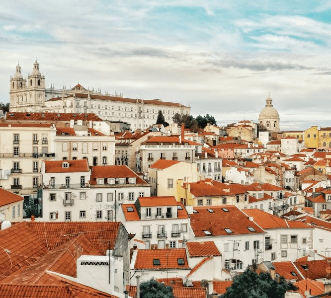 image about How to set up as an independent contractor in Portugal