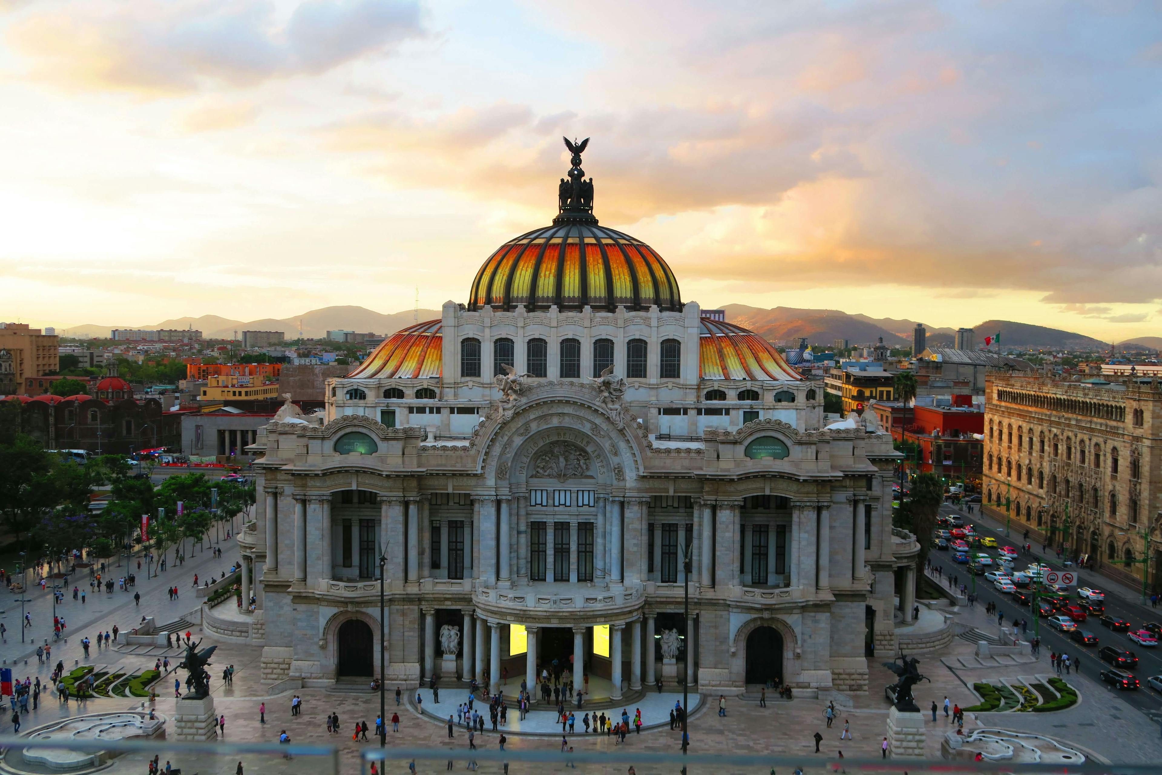 link to How to use an Employer of Record in Mexico
